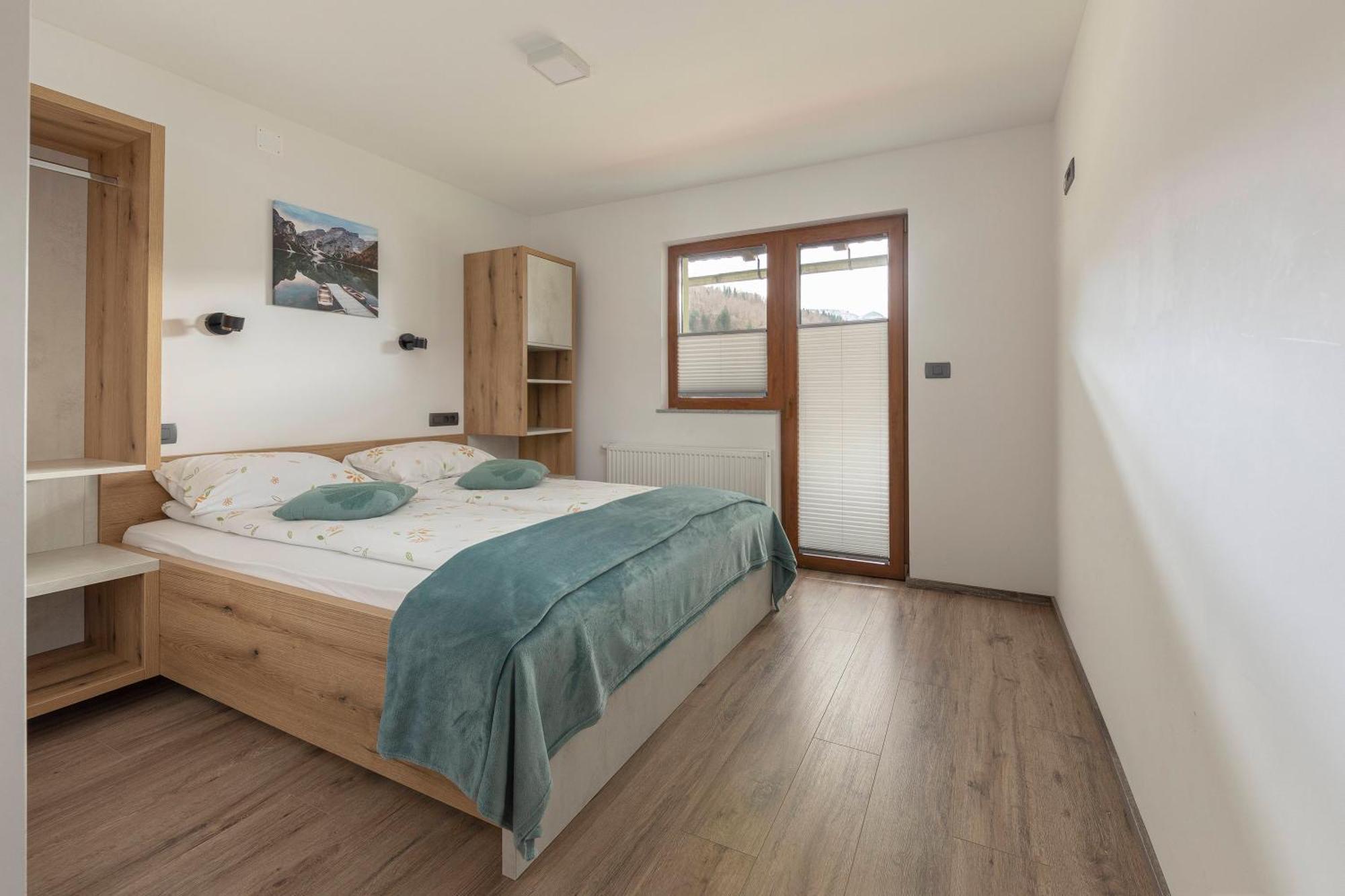 Apartmaji Hodak بوينج المظهر الخارجي الصورة