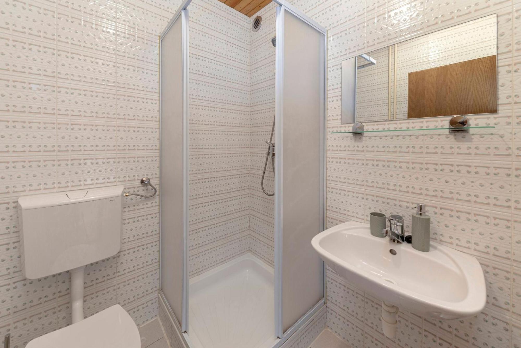 Apartmaji Hodak بوينج الغرفة الصورة