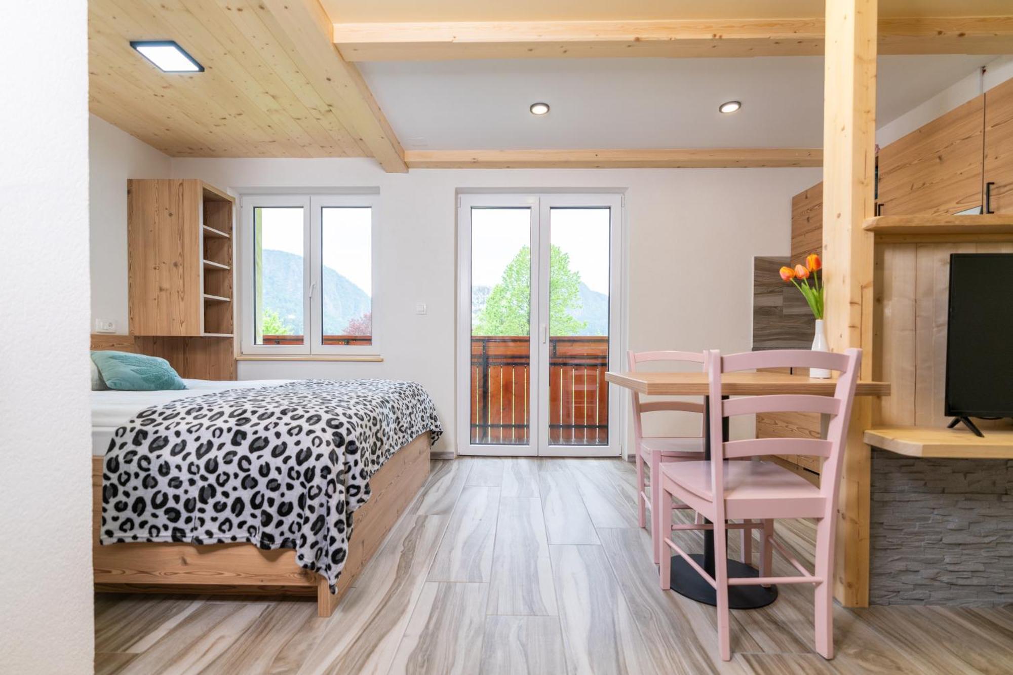 Apartmaji Hodak بوينج الغرفة الصورة